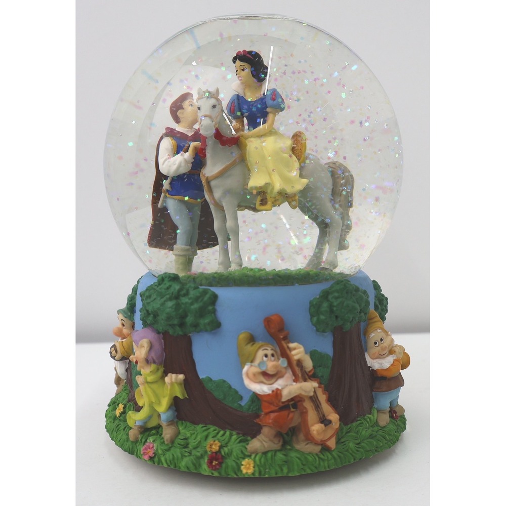 Disney Snow White Seven Dwarfs Musical Snow Globe Enesco I Love You Truly 114036